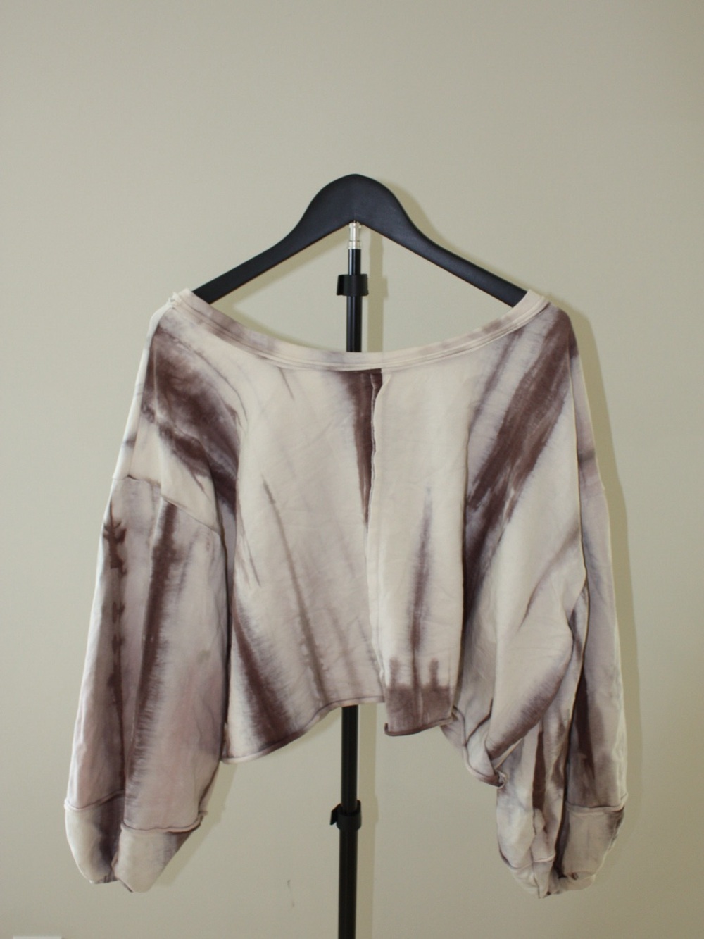 POL Taupe and Cream Tie-Dye Off-Shoulder Cropped Sweatshirt - Picture 2 of 3